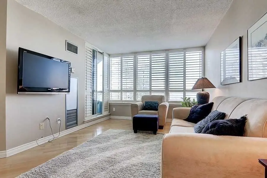 1121 Steeles AVE W #1008, Toronto C07, ON M2R 3W7