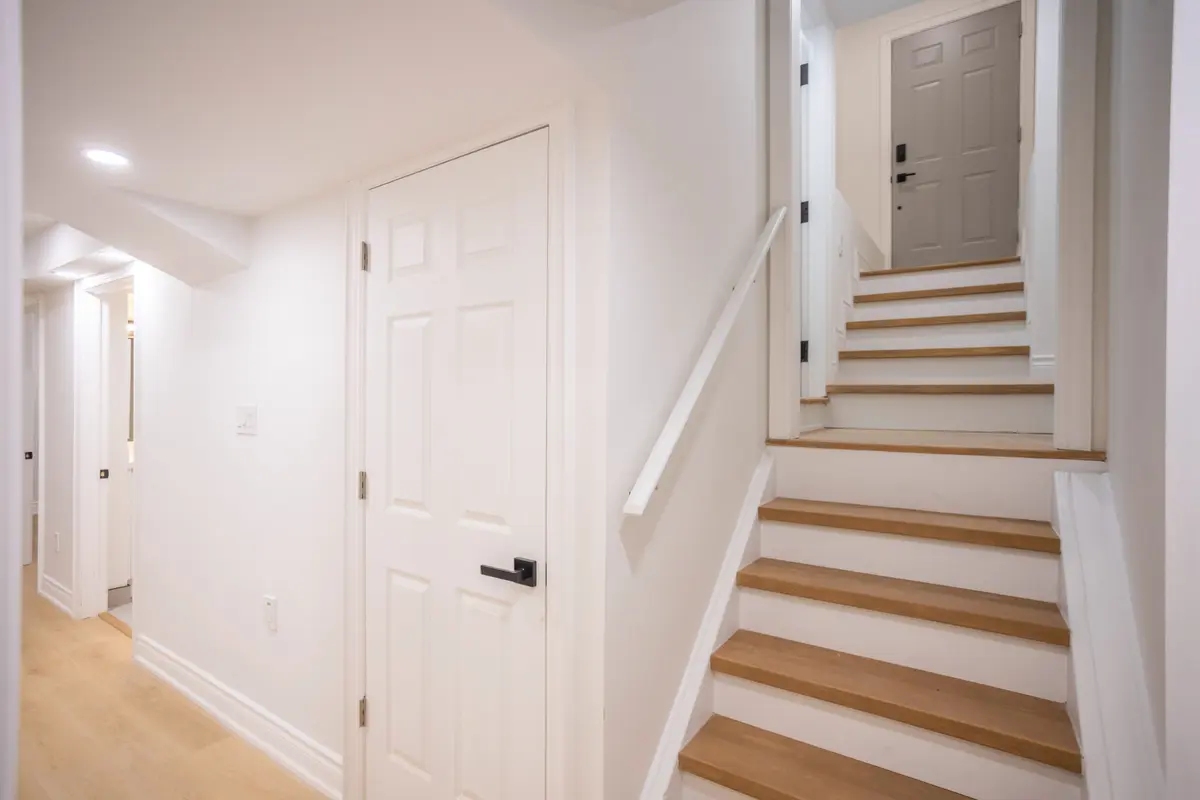 57 Mikayla CRES, Whitby, ON L1M 2J1