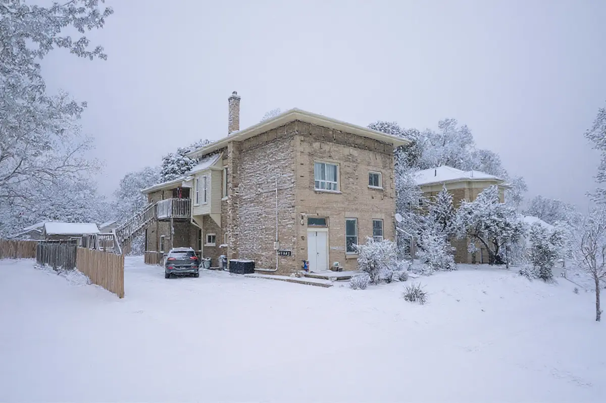 Brantford, ON N3T 2R4,84 sheridan ST