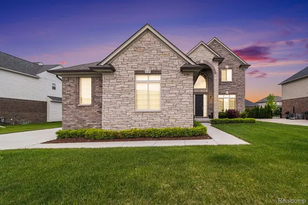 54615 DEADWOOD LN, Shelby Charter Township, MI 48316