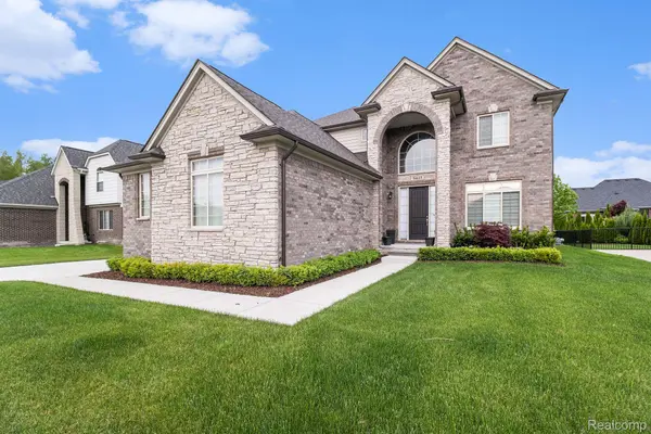 54615 DEADWOOD LN, Shelby Charter Township, MI 48316