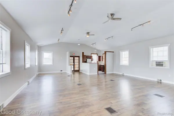 138 STRATFORD RD, Ferndale, MI 48220