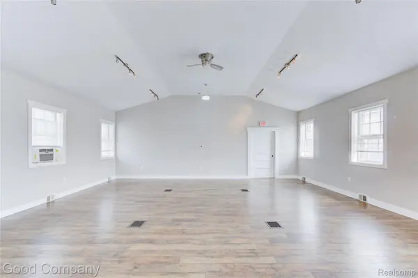 138 STRATFORD RD, Ferndale, MI 48220