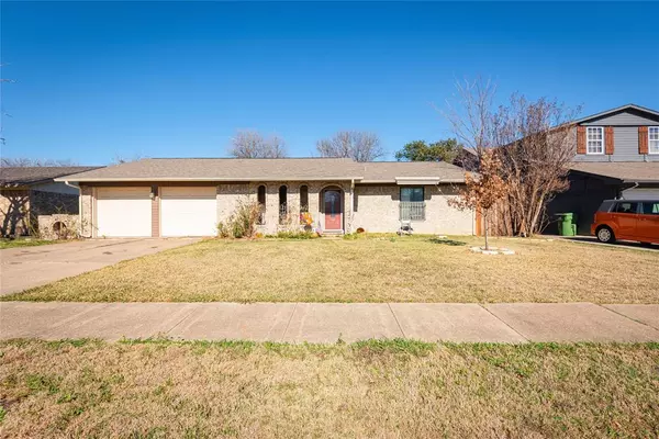 2005 Inverness Drive, Carrollton, TX 75007