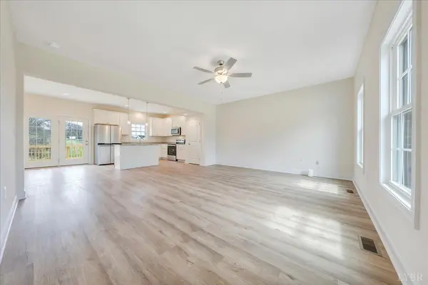 1285 Lochwood Hill DR, Goode, VA 24556