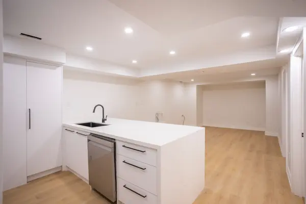 57 Mikayla CRES, Whitby, ON L1M 2J1