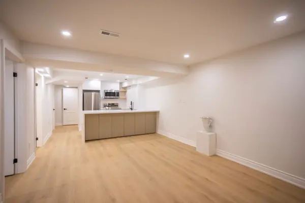 57 Mikayla CRES, Whitby, ON L1M 2J1