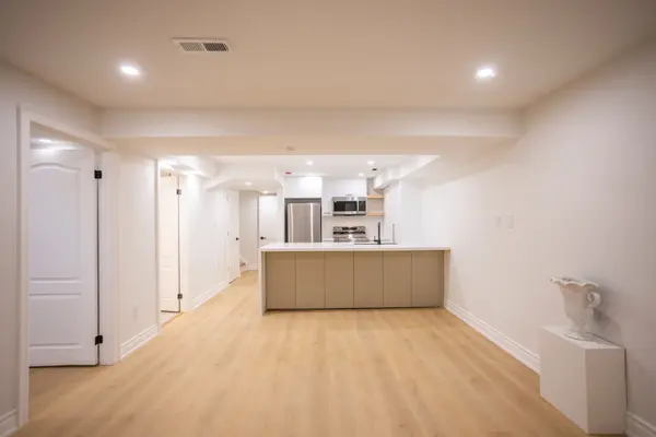 57 Mikayla CRES, Whitby, ON L1M 2J1