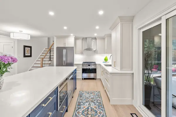 24 Riverview DR,  Scugog,  ON L9L 1N8