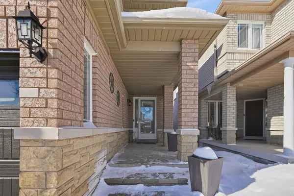 94 Sunridge ST, Richmond Hill, ON L4E 3Z4