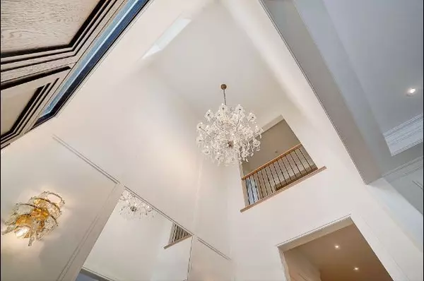 Aurora, ON L4G 6W4,25 Calla TRL