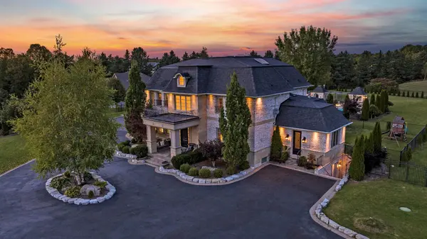 111 Lake Woods DR, Whitchurch-stouffville, ON L4A 1P1