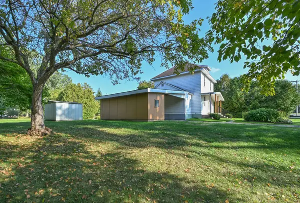 Clearview, ON L0M 1S0,213 Dominion DR