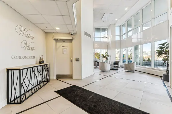 Barrie, ON L4N 9R2,6 Toronto ST #604