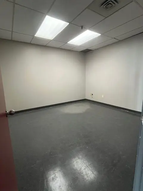 1035 Queensway N/A E ##7, Mississauga, ON L4Y 1M4