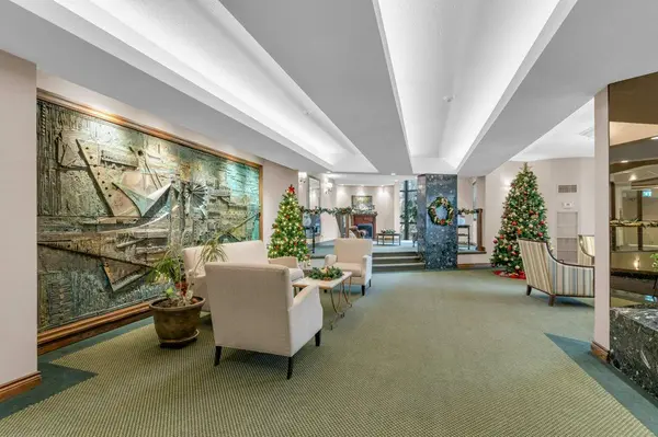 2000 Islington AVE #2511, Toronto W09, ON M9P 3S7