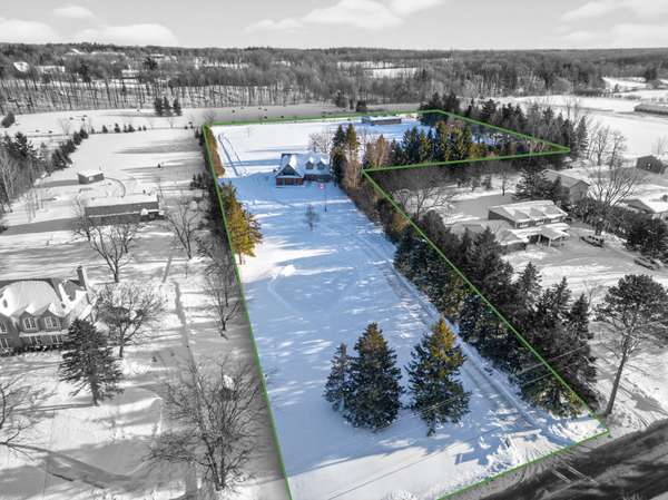 2264 Britannia RD, Burlington, ON L7P 0G2