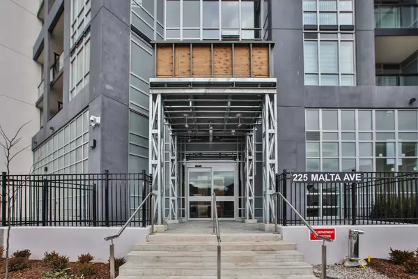 Brampton, ON L6Y 6L6,225 MALTA AVE #808