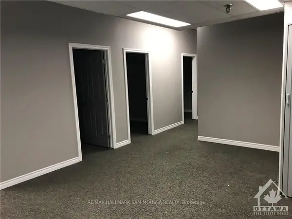 Blackburn Hamlet, ON K1B 4Z6,2586 Innes RD #2602