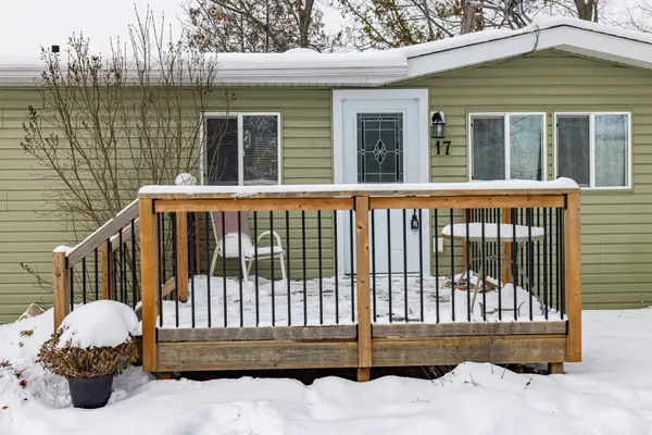 Loyalist, ON K0H 1G0,5569 Bath RD #17