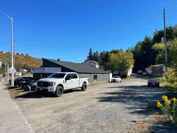 Greater Sudbury, ON P3B 2E1,469 Kingsway N/A