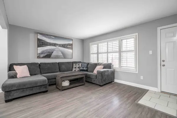 1025 Upper Gage AVE #1, Hamilton, ON L8V 4L2