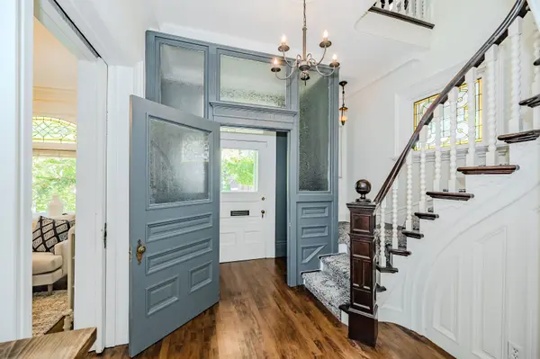 Guelph, ON N1H 4N7,138 DUBLIN ST N