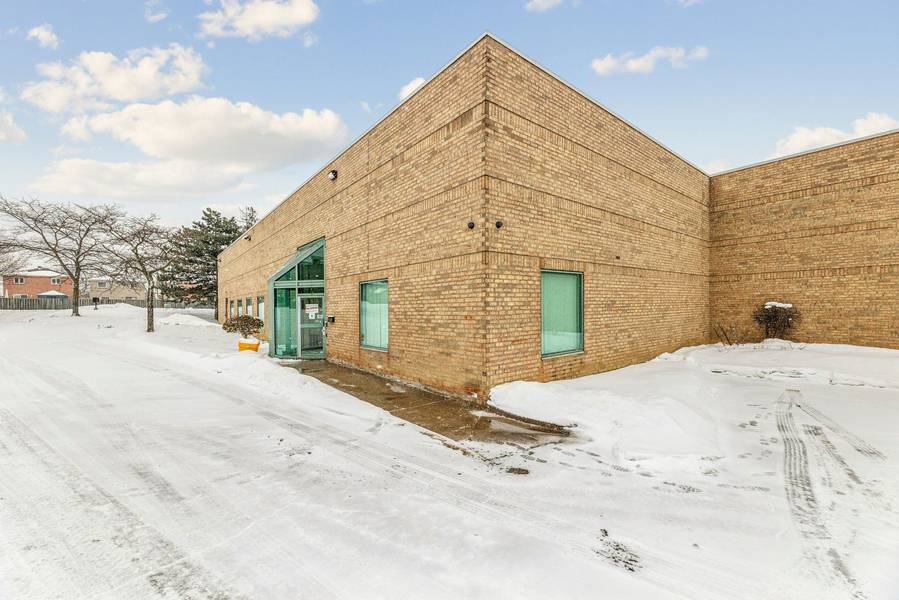 115 Chambers DR #Unit A, Ajax, ON L1Z 1E2