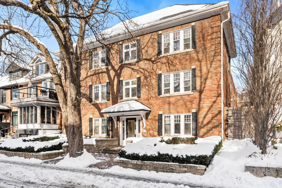 28 Macpherson AVE, Toronto C02, ON M5R 1W8