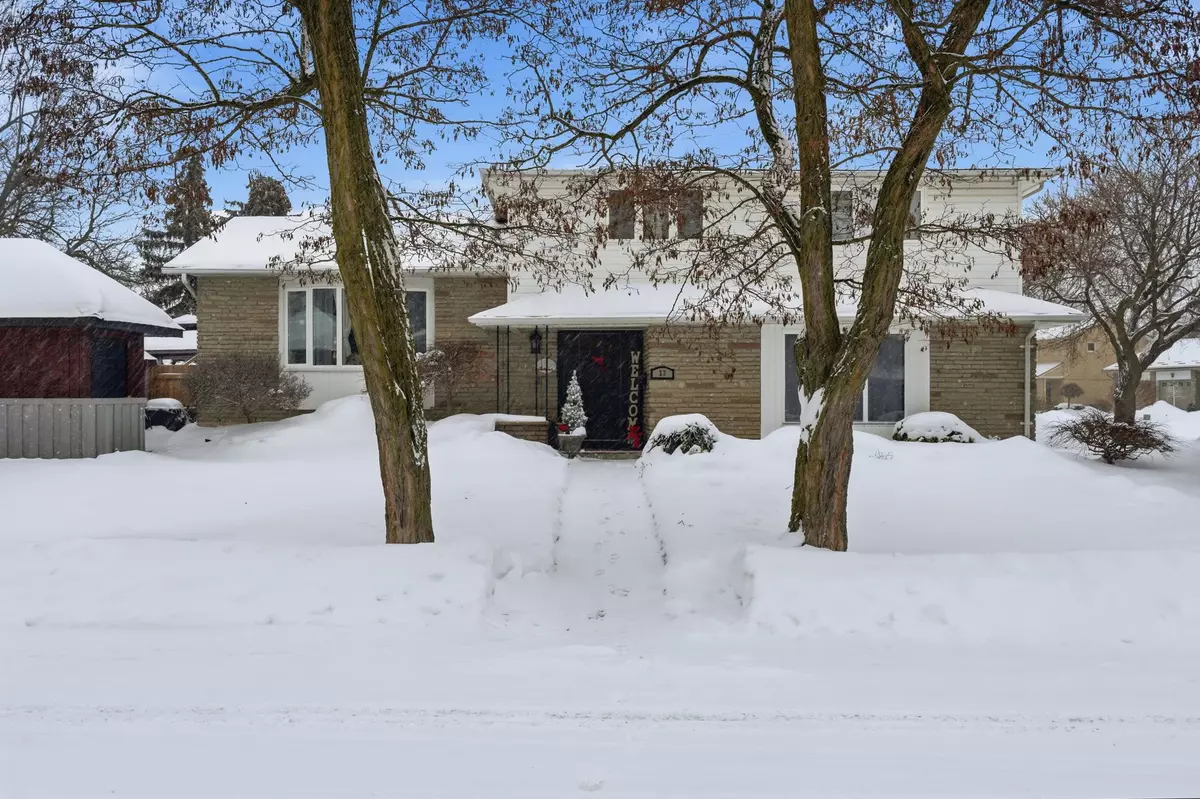 Brampton, ON L6W 1C7,13 Pine Tree CRES