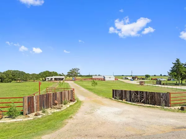 Whitesboro, TX 76273,204 Cr 107