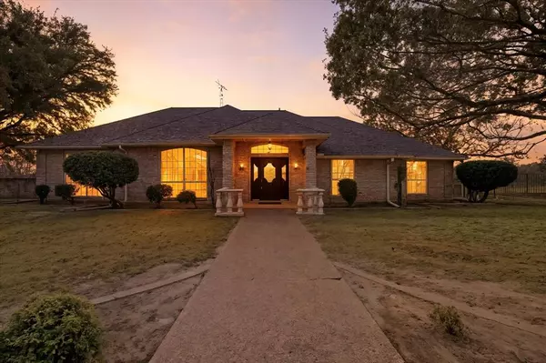 Stephenville, TX 76401,2866 S State Highway 108