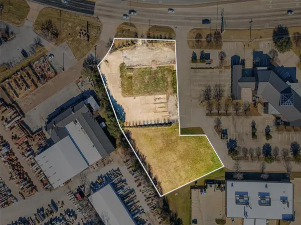 3909 S Southwest Loop 323, Tyler, TX 75701