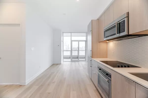 Toronto C01, ON M6K 1A2,50 Ordnance ST #309