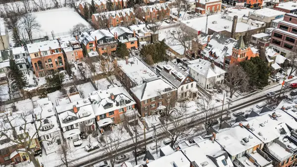 28 Macpherson AVE, Toronto C02, ON M5R 1W8