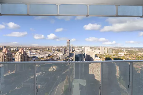 Mississauga, ON L5B 0M3,3900 Confederation Pkwy #3911