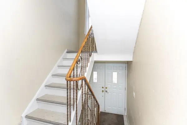 62 Branstone RD, Toronto W03, ON M6E 4E4