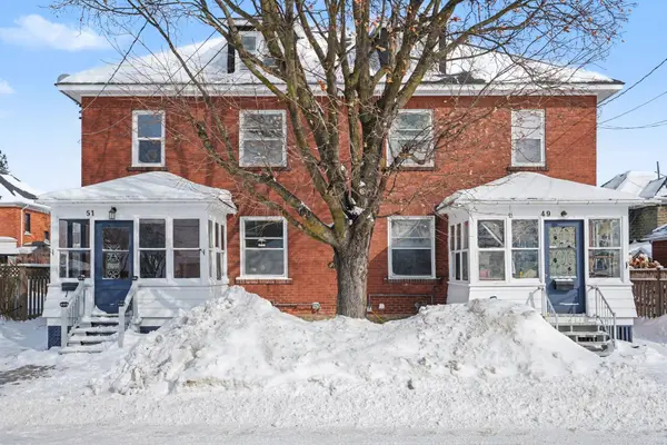 49-51 McGill ST N, Smiths Falls, ON K7A 2J7