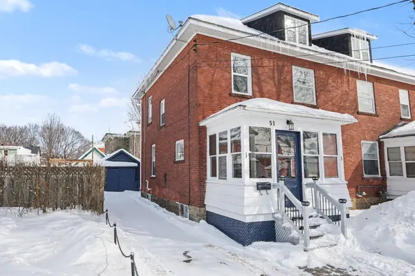 49-51 McGill ST N, Smiths Falls, ON K7A 2J7