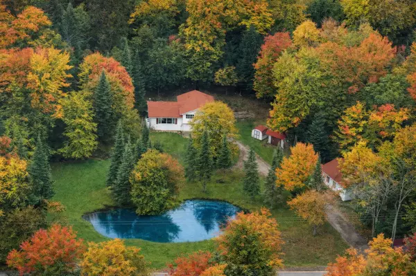 Bracebridge, ON P1L 1X1,1715 Highway 118 N/A E