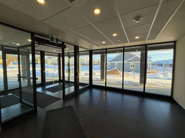 19 Hampton LN #204, Selwyn, ON K0L 2H0