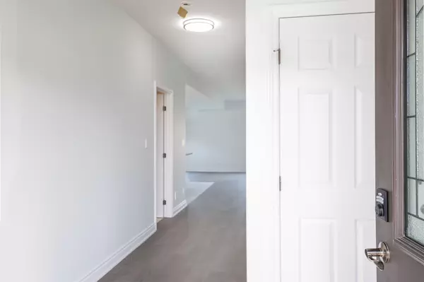 Belleville, ON K8N 4Z5,34 Primrose CRES