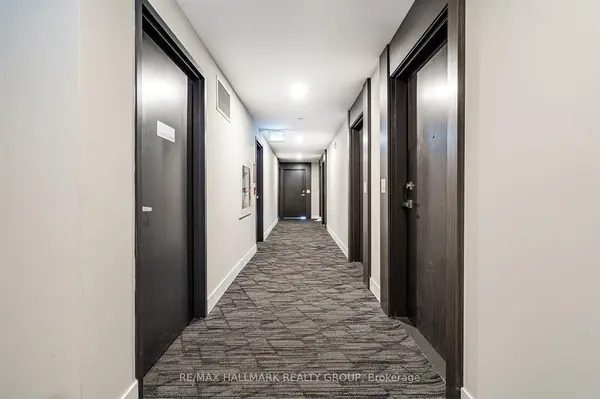 15 Queen ST S #1006, Hamilton, ON L8P 0C6