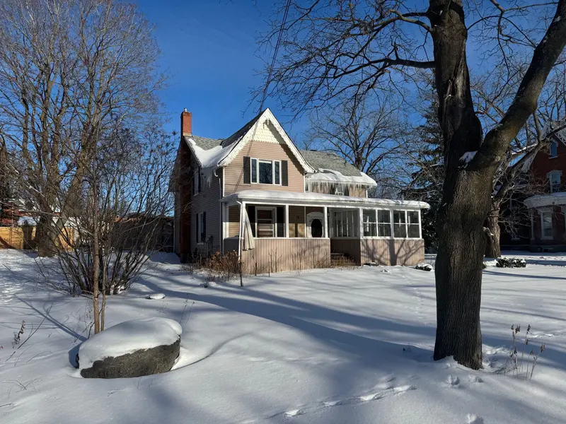 16 Lakeshore DR, South Dundas, ON K0C 1X0