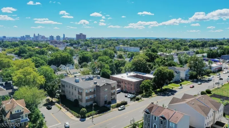 110 S Grove St, East Orange City, NJ 07018