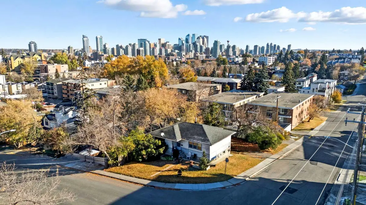 2524 17a ST, Calgary, AB t2t 4s4