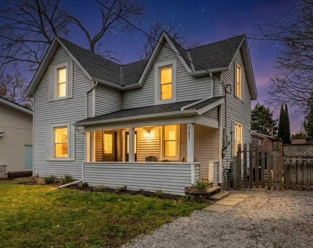 Georgina, ON L0E 1L0,21023 Dalton RD