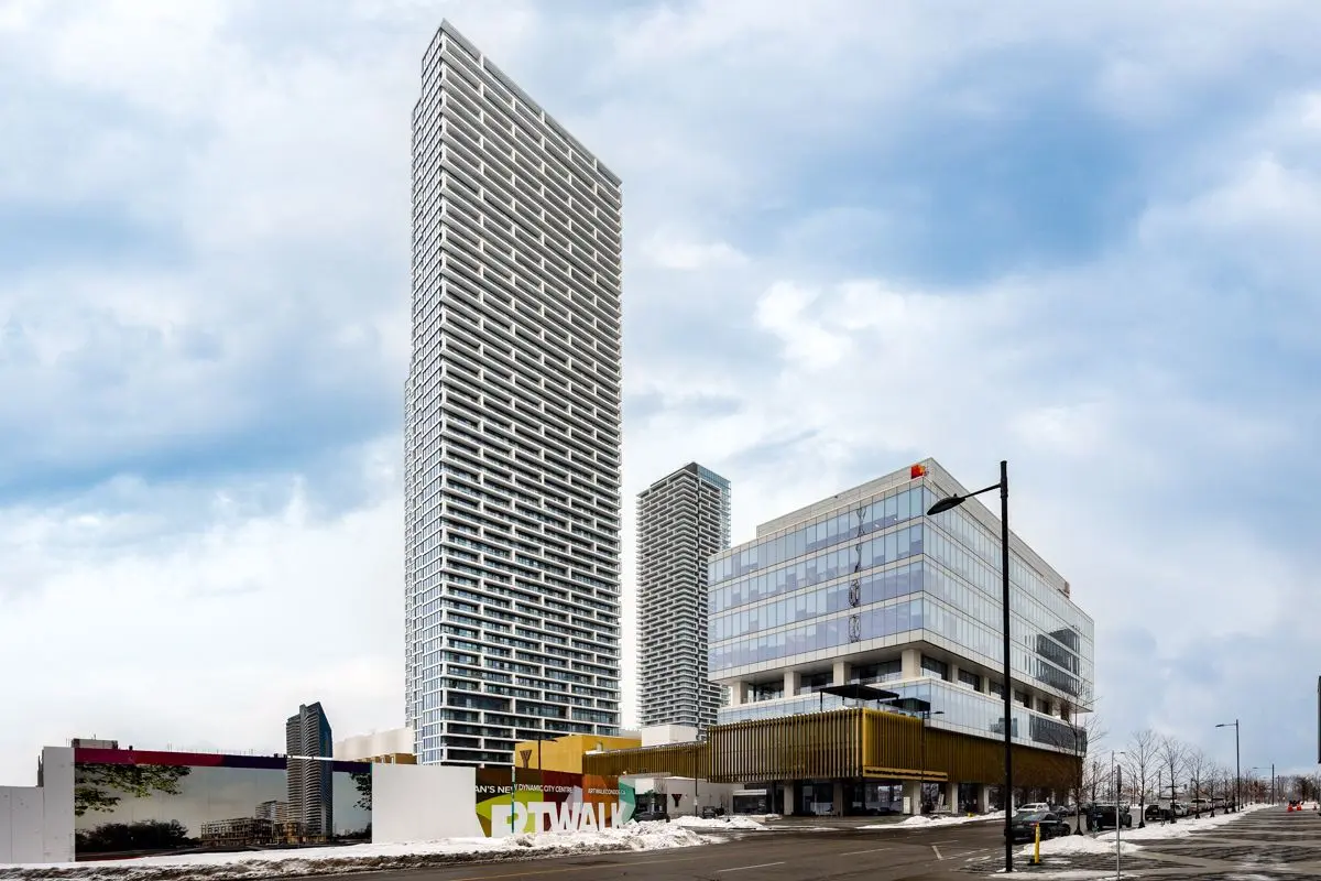 Vaughan, ON L4K 0J5,5 Buttermill AVE N #4601