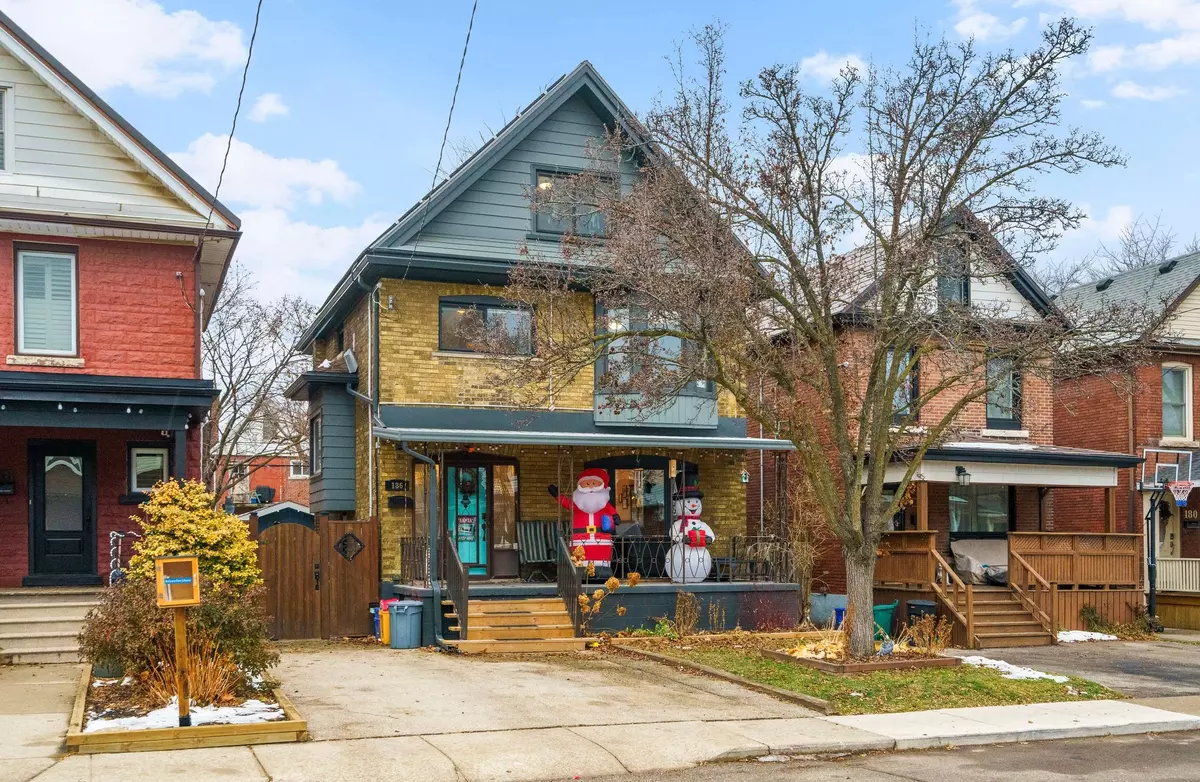 Hamilton, ON L8M 3B8,186 Balsam AVE S #MAIN