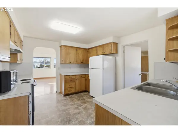 Albany, OR 97322,1665 MAIN ST